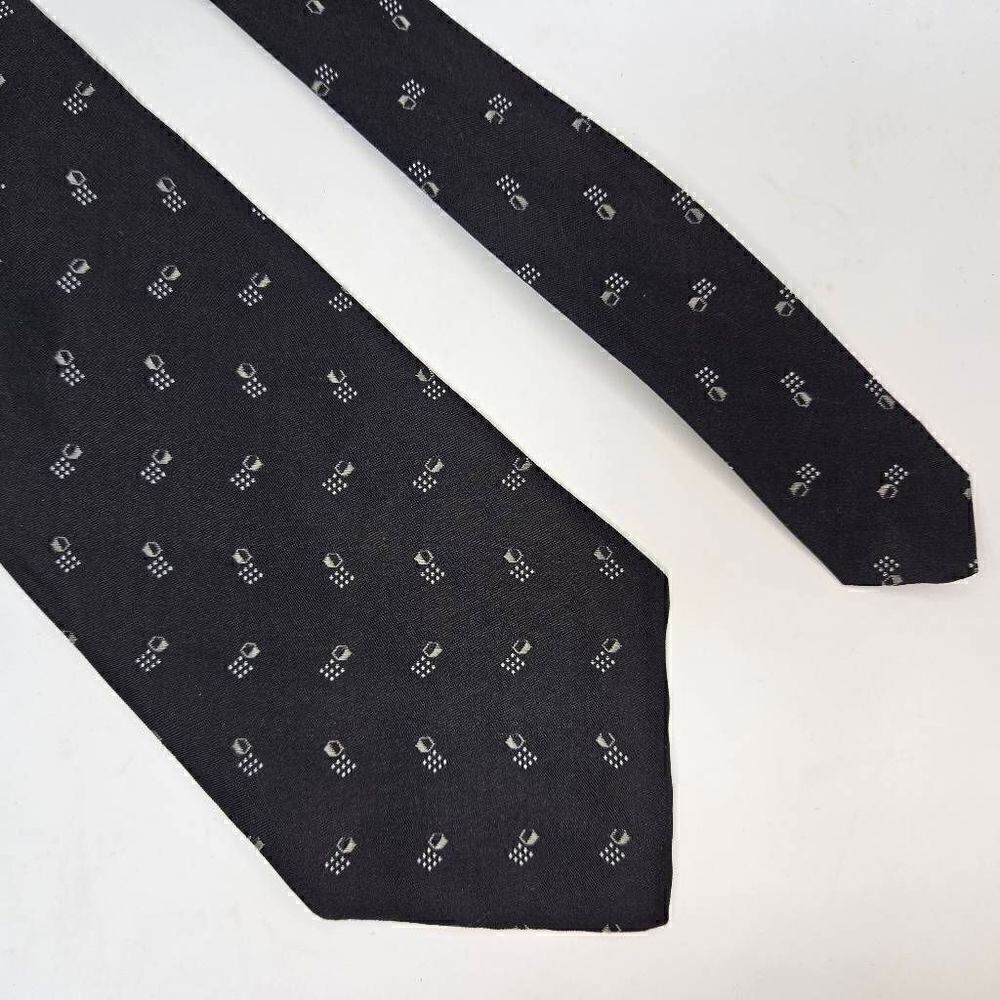 Lauren Ralph Lauren Black Tie with Small Silver Geometric Motif. 4 inch wide.